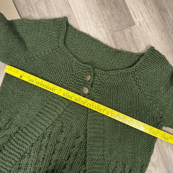 Green Cable Knit Caragain Fall 2-Buttons Fisherman Core Chucky Sweater - Picture 5 of 5